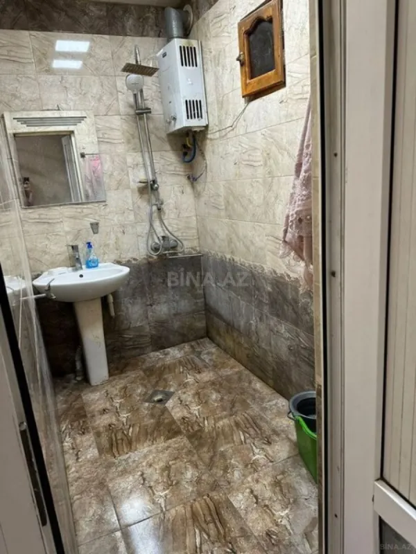 Satılır 5 otaqlı mənzil 120 m²