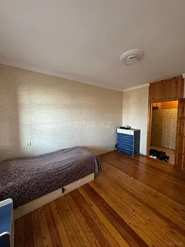 Satılır 5 otaqlı mənzil 120 m²