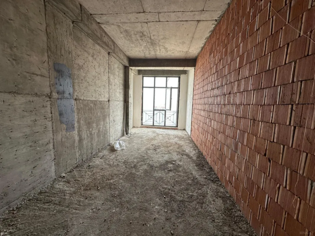 Satılır 2 otaqlı mənzil 85 m²