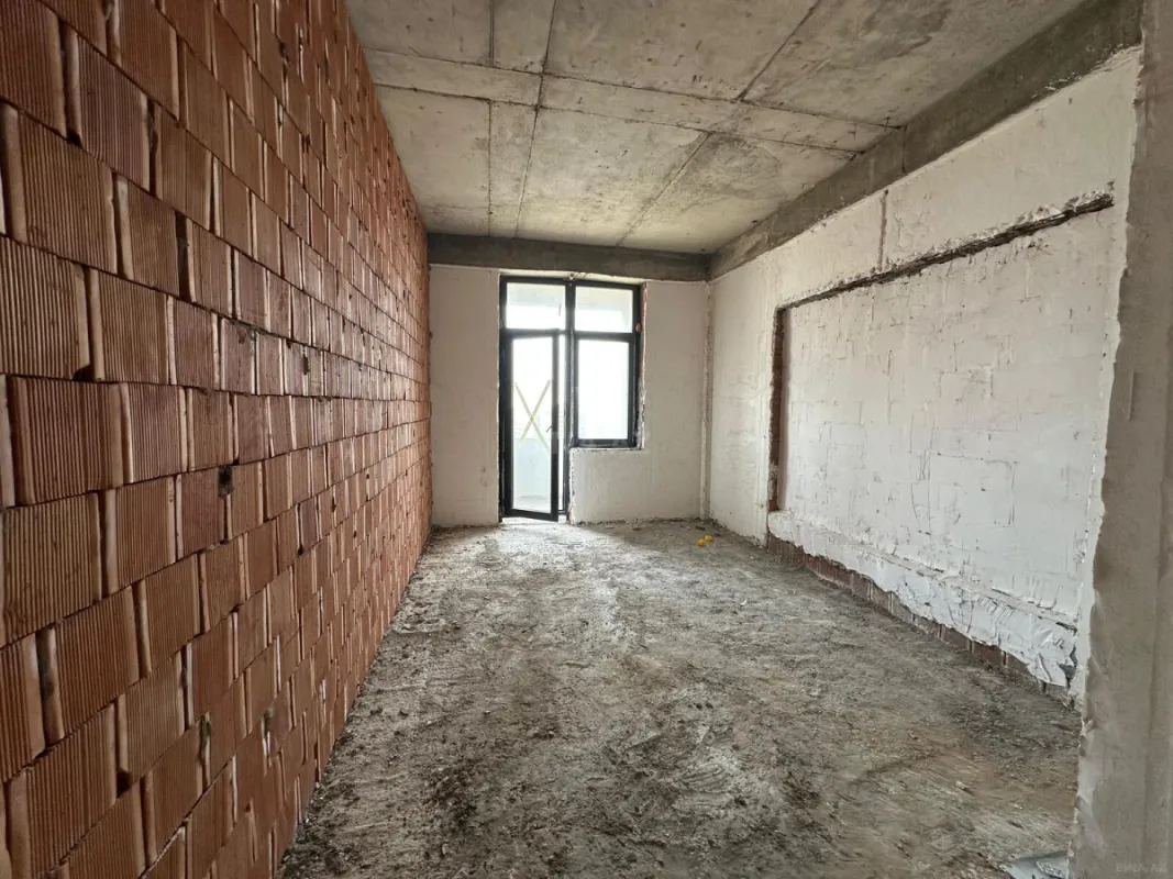 Satılır 2 otaqlı mənzil 85 m²