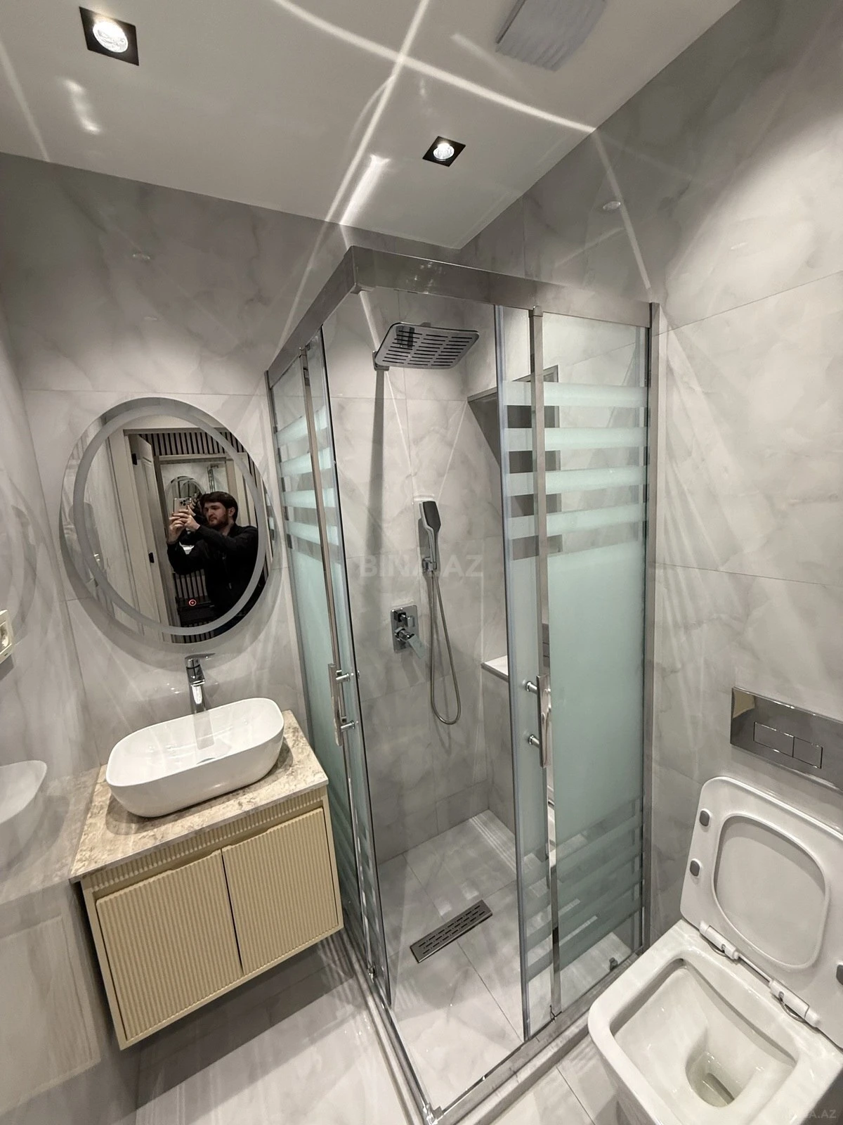 Satılır 2 otaqlı mənzil 60 m²