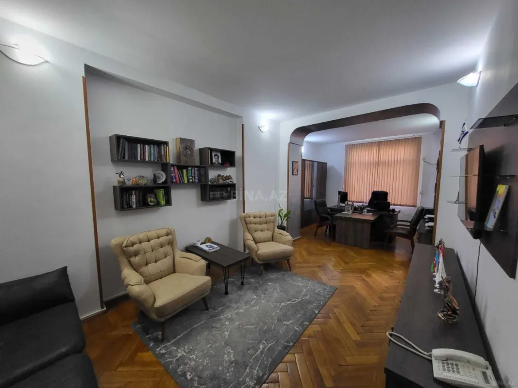 Satılır 3 otaqlı mənzil 103 m²