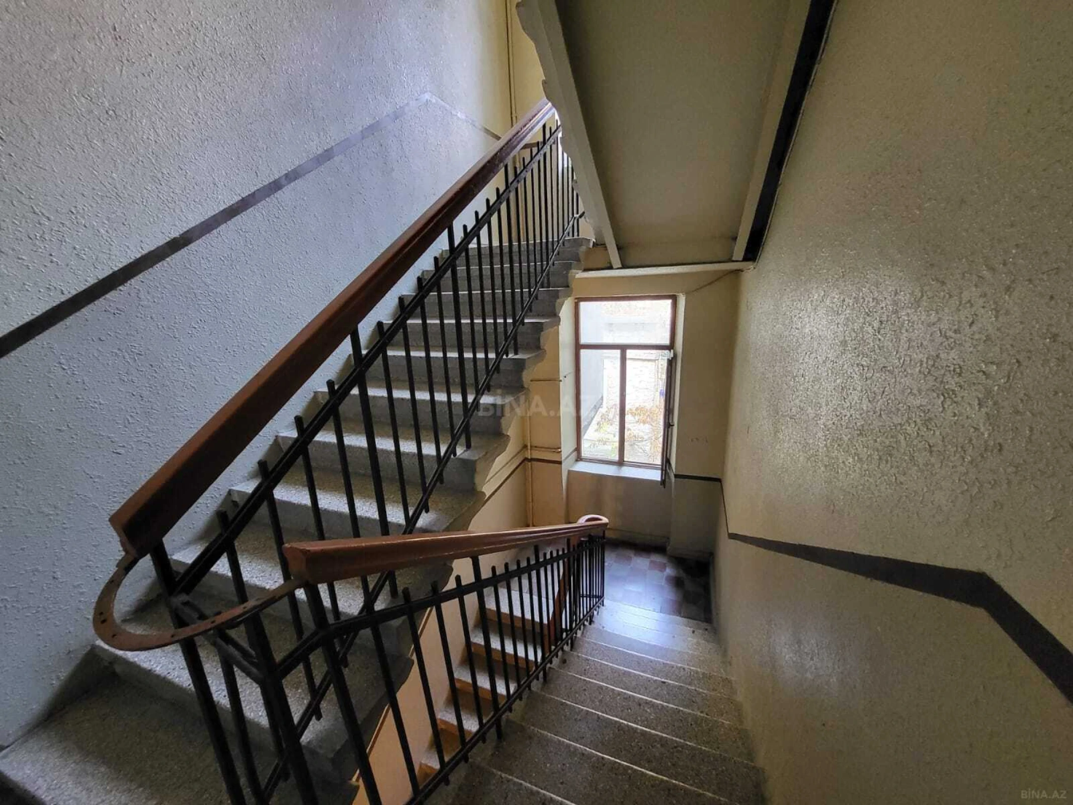 Satılır 3 otaqlı mənzil 103 m²