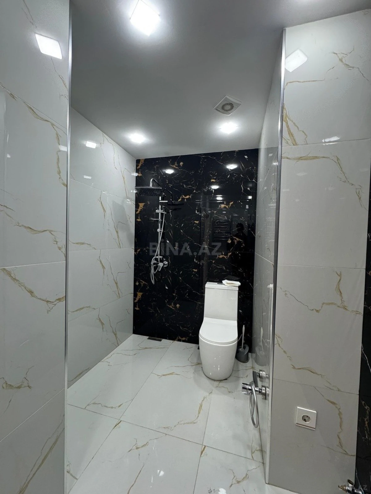 Satılır 2 otaqlı mənzil 75 m²