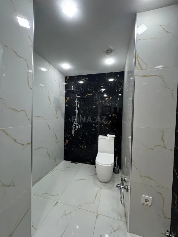 Satılır 2 otaqlı mənzil 75 m²