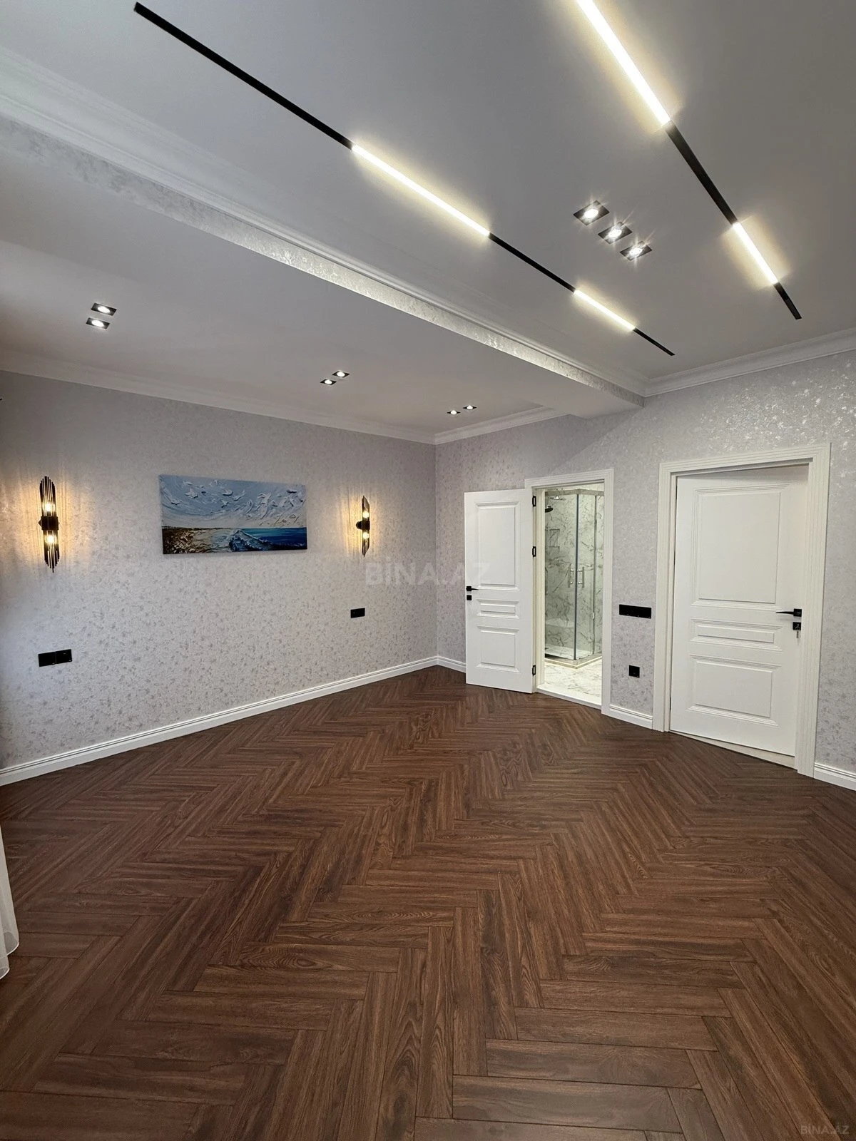 Satılır 3 otaqlı mənzil 145 m²