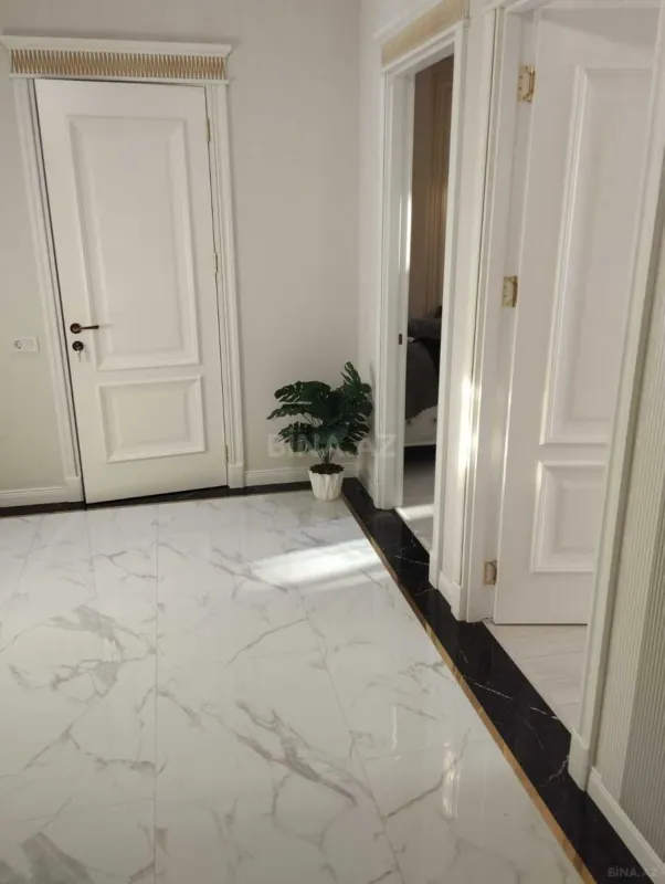 Kirayə verilir 3 otaqlı mənzil 100 m²