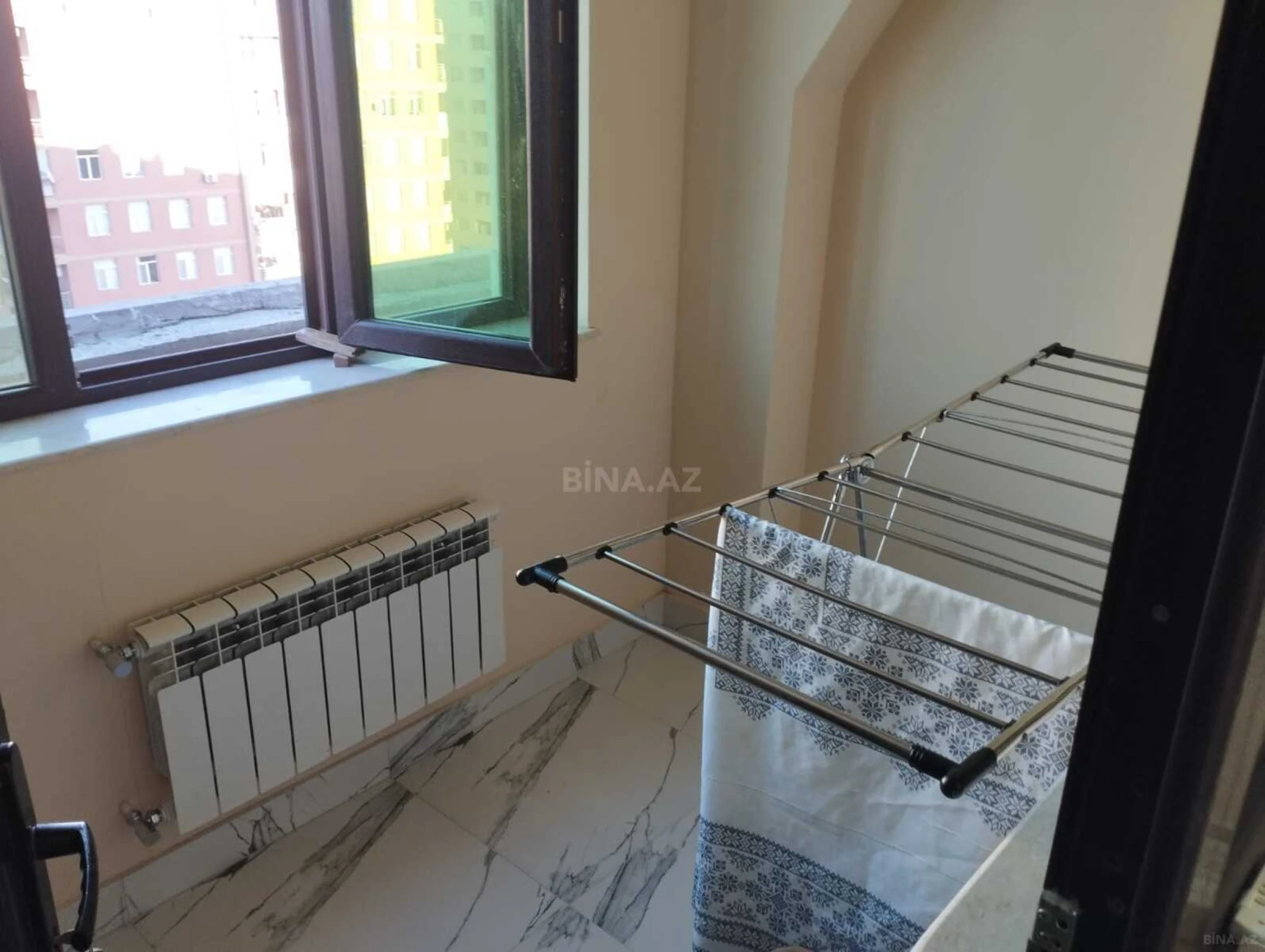 Kirayə verilir 3 otaqlı mənzil 100 m²