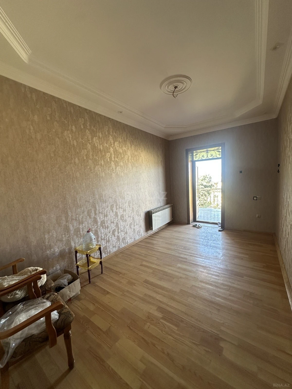 Satılır 8 otaqlı həyət evi 300 m²