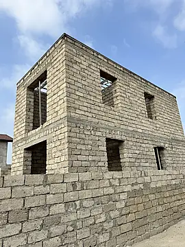 Satılır 5 otaqlı həyət evi 160 m²