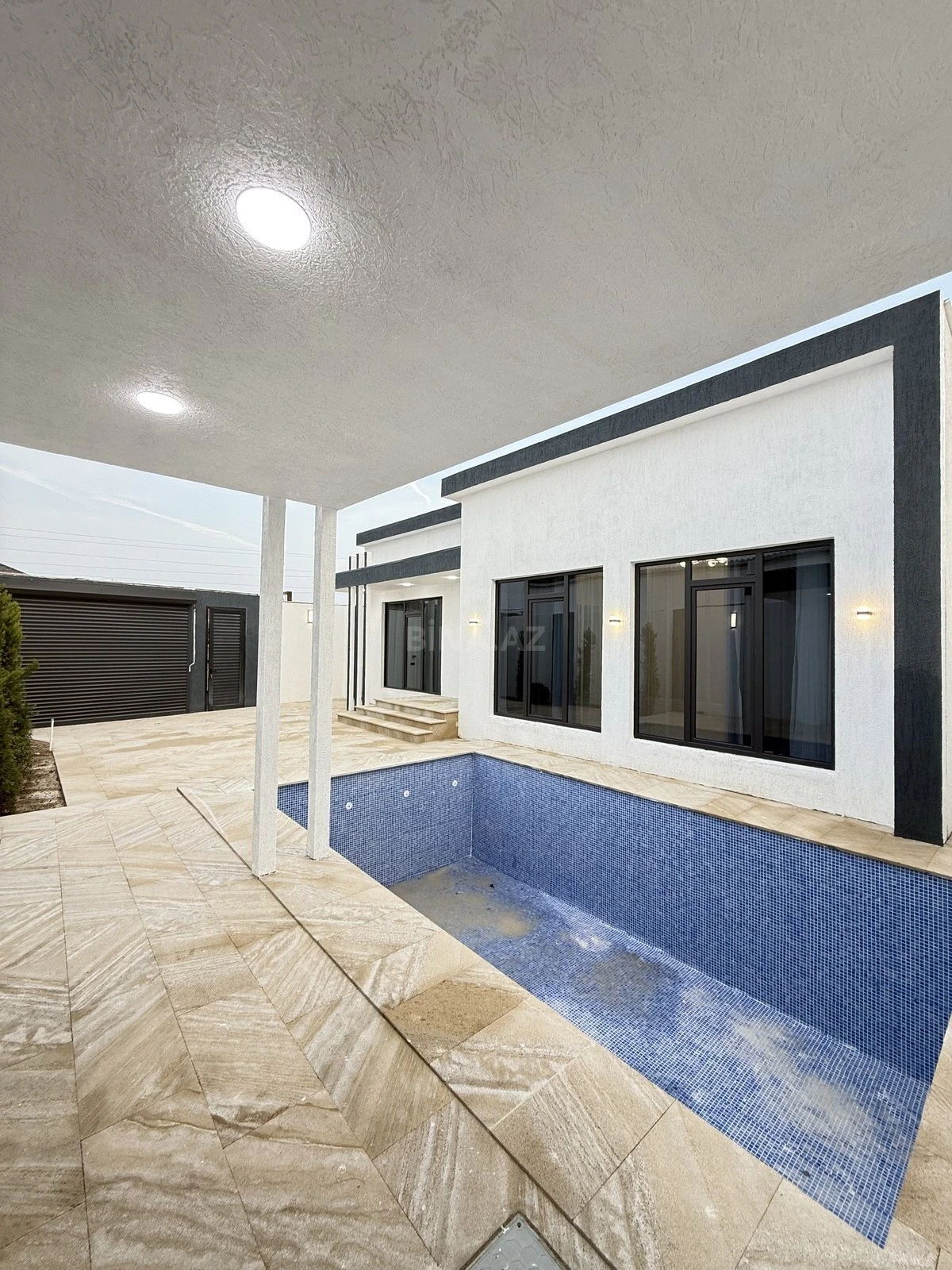 Satılır 4 otaqlı həyət evi 140 m²