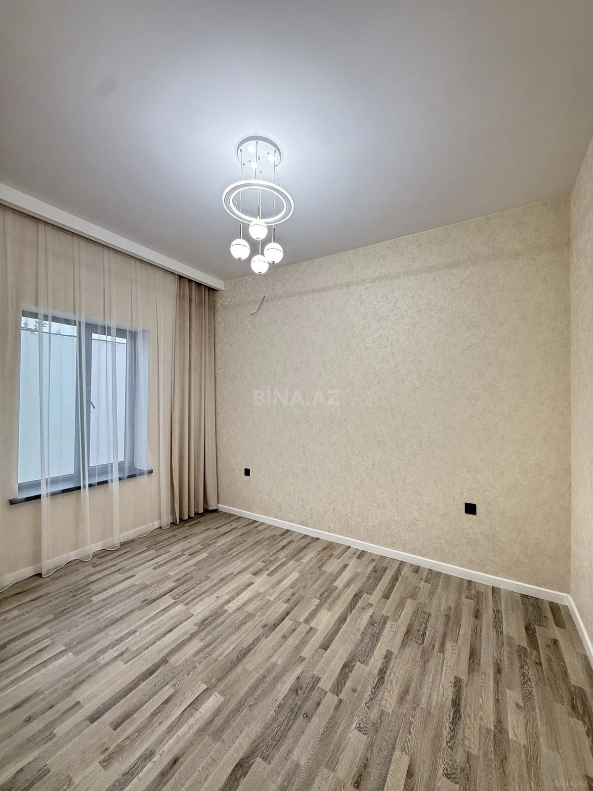Satılır 4 otaqlı həyət evi 140 m²