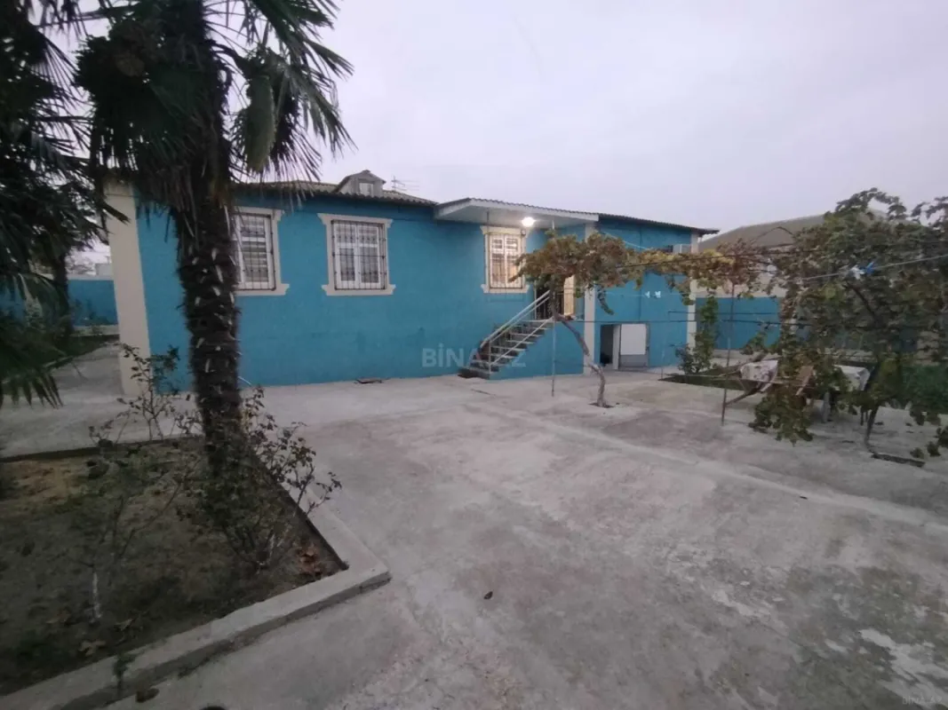 Satılır 5 otaqlı həyət evi 230 m²