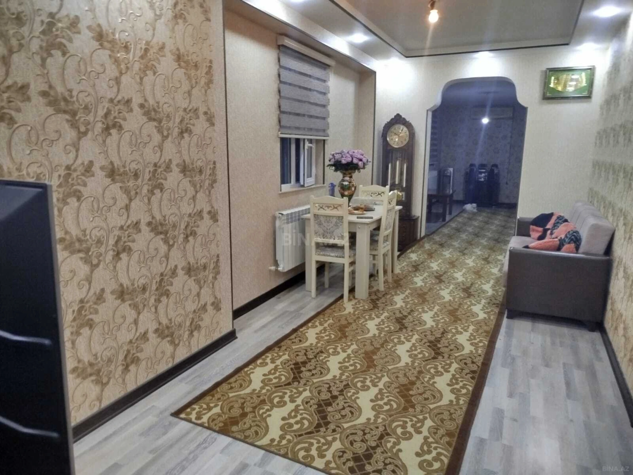 Satılır 5 otaqlı həyət evi 230 m²