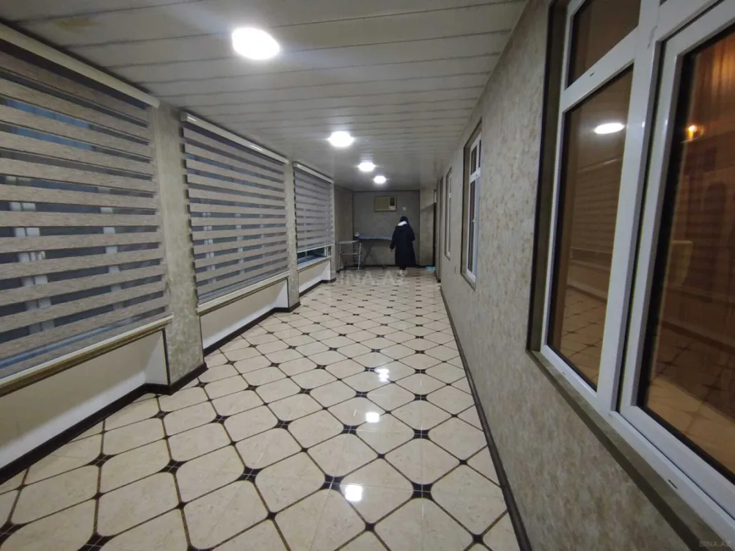 Satılır 5 otaqlı həyət evi 230 m²