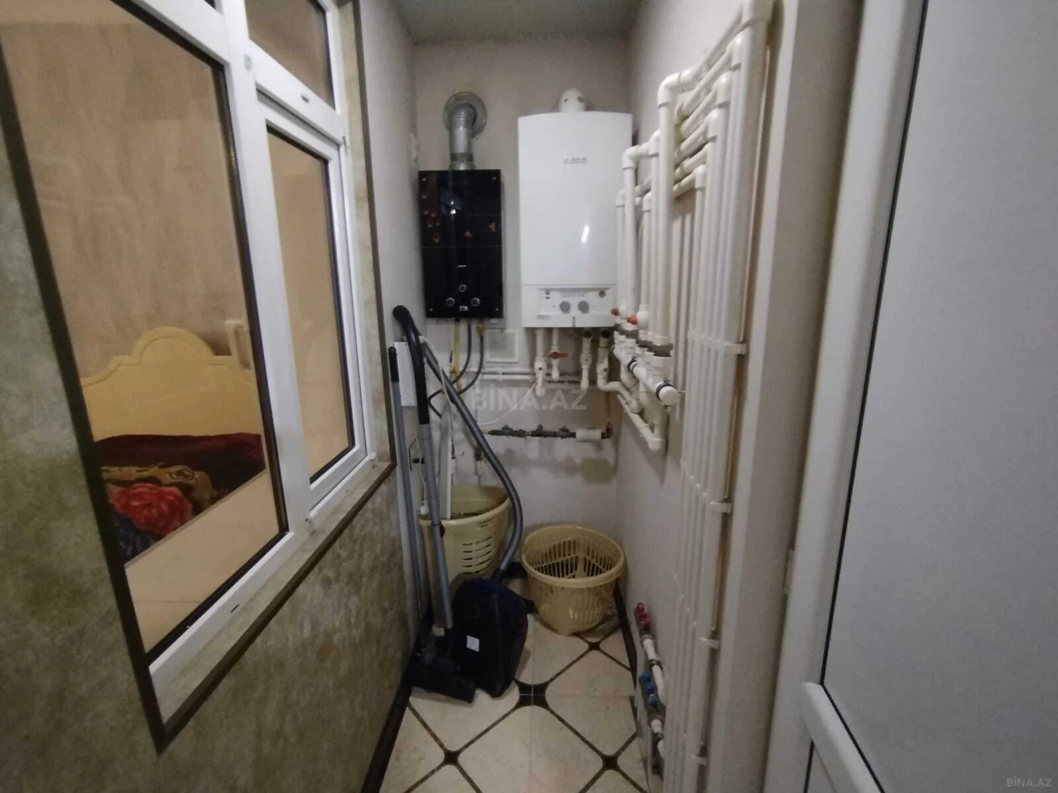 Satılır 5 otaqlı həyət evi 230 m²