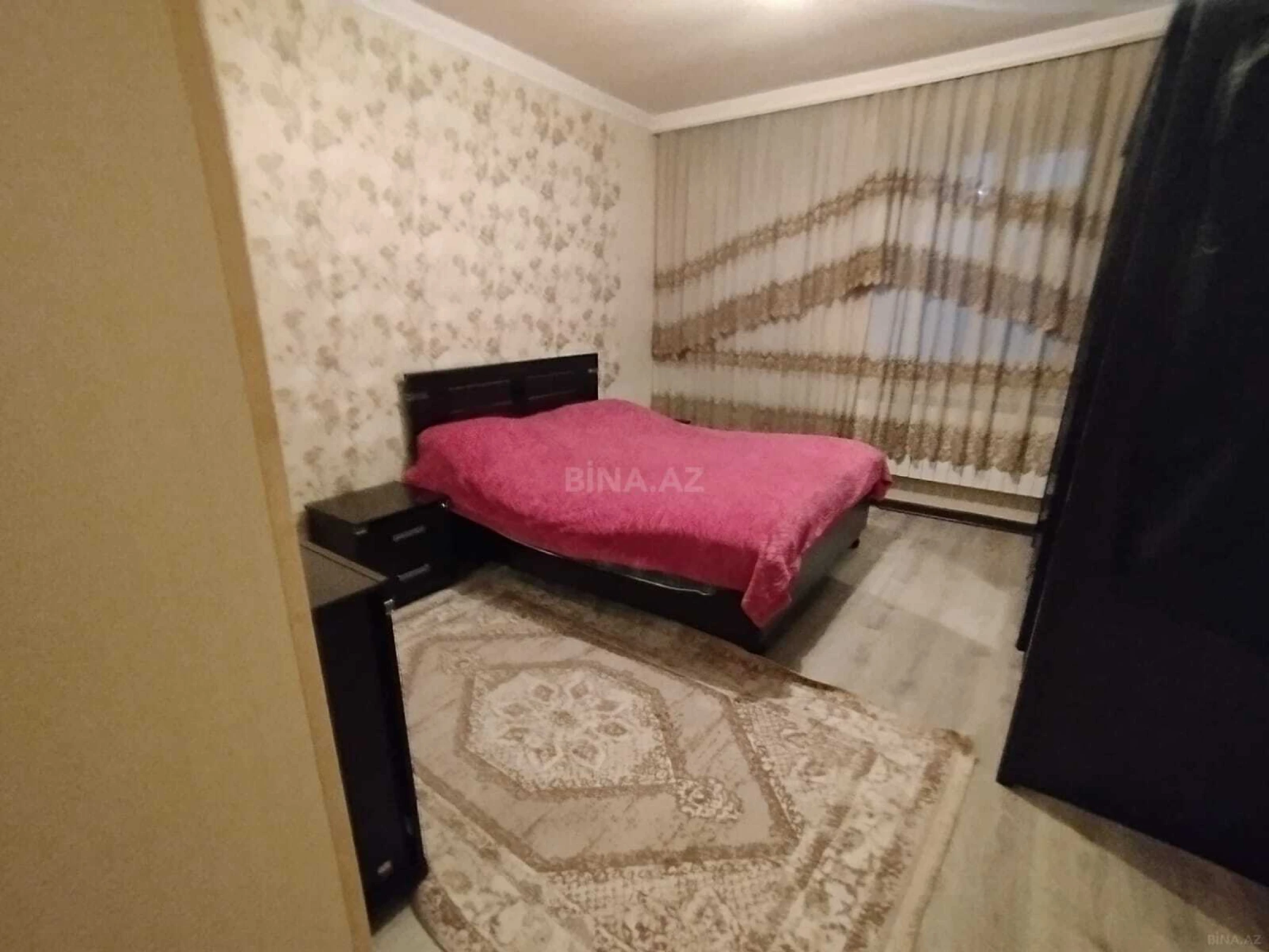 Satılır 5 otaqlı həyət evi 230 m²
