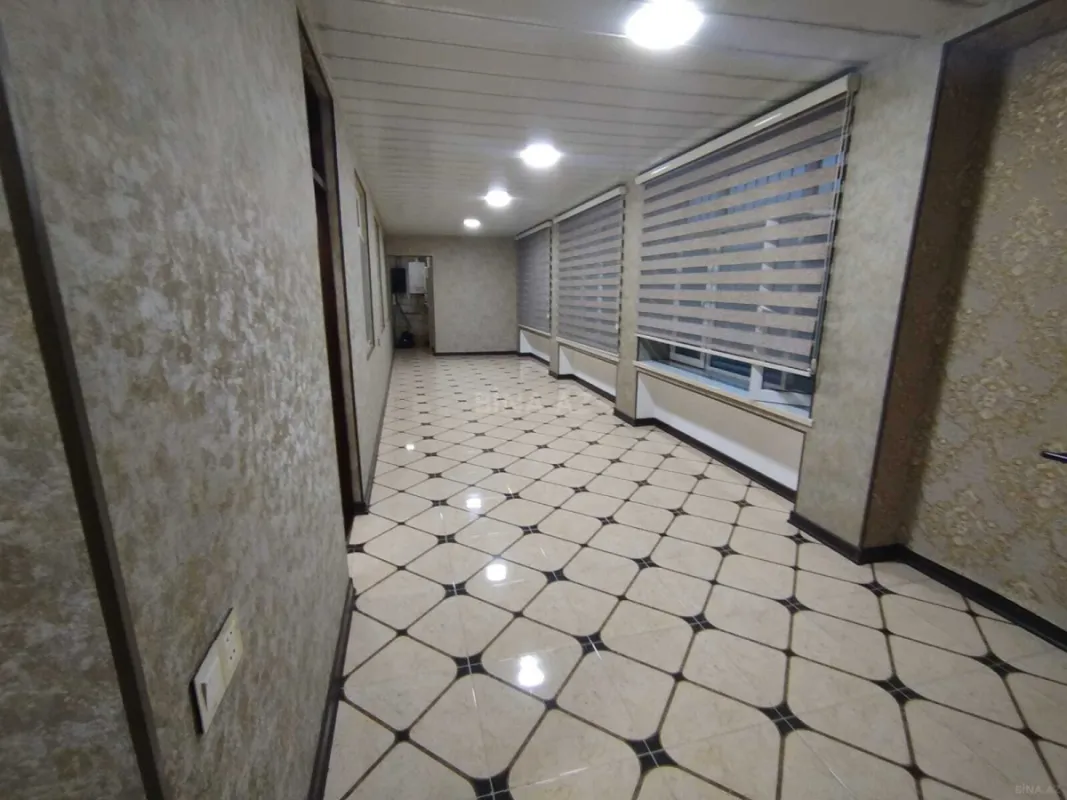 Satılır 5 otaqlı həyət evi 230 m²