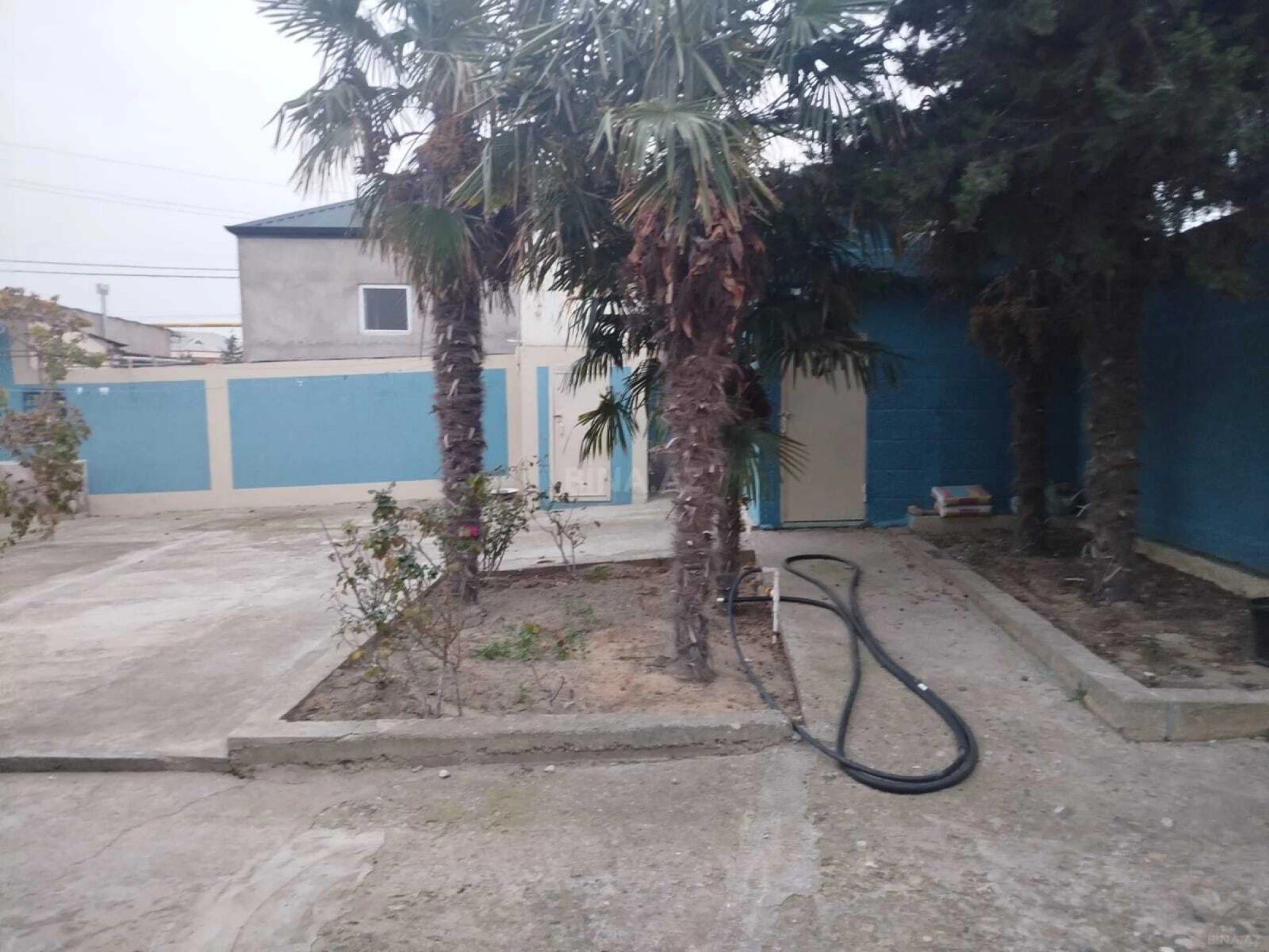 Satılır 5 otaqlı həyət evi 230 m²