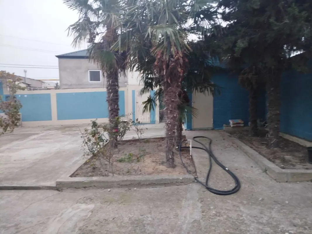 Satılır 5 otaqlı həyət evi 230 m²