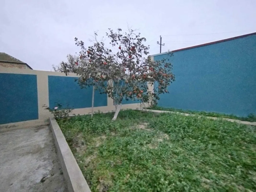 Satılır 5 otaqlı həyət evi 230 m²