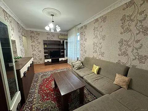 Kirayə verilir 2 otaqlı mənzil 60 m²