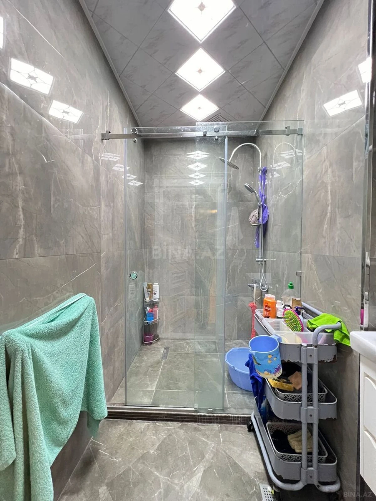 Satılır 3 otaqlı mənzil 116 m²