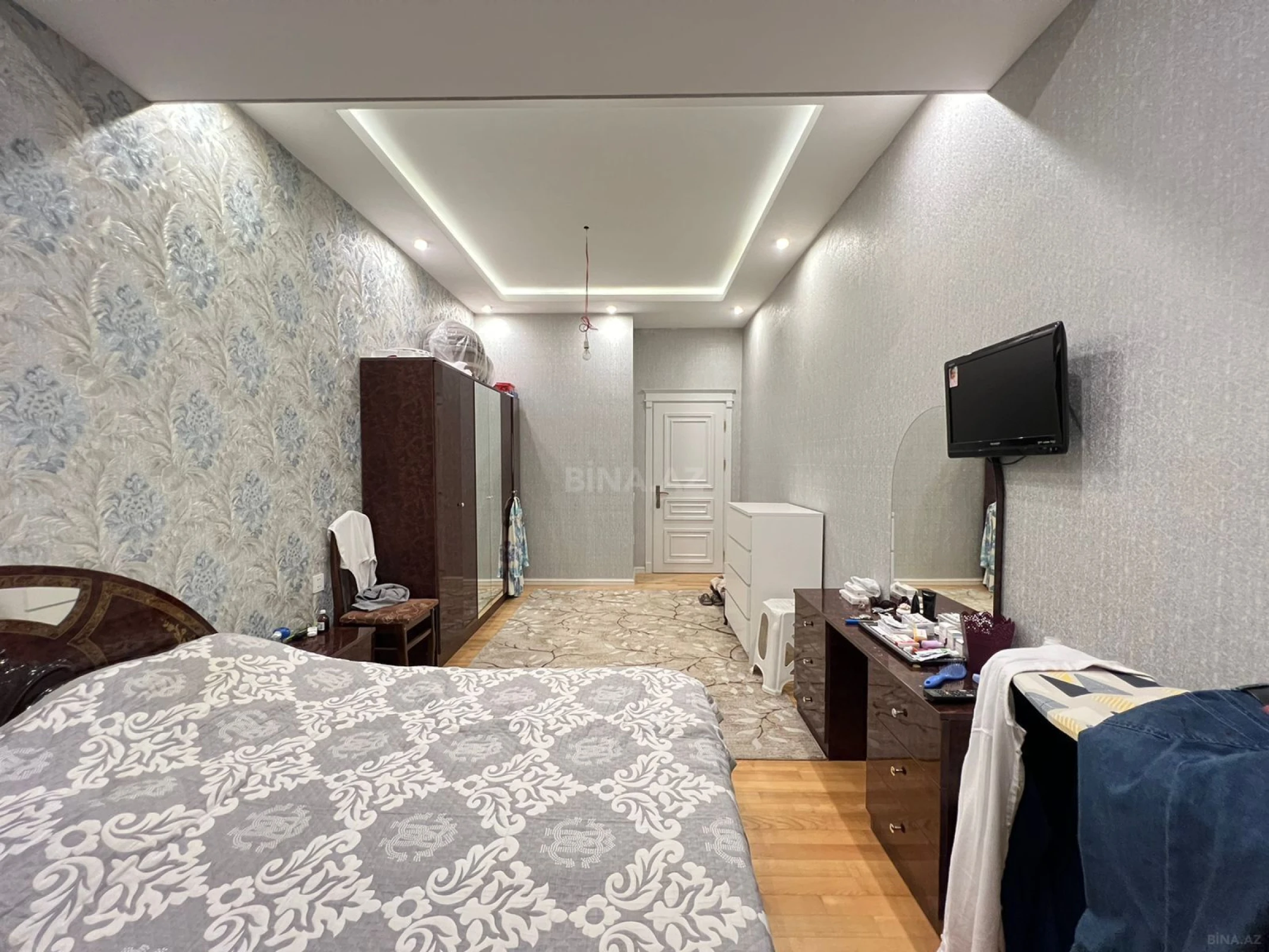 Satılır 3 otaqlı mənzil 116 m²