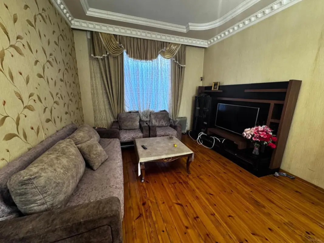 Kirayə verilir 4 otaqlı həyət evi 200 m²
