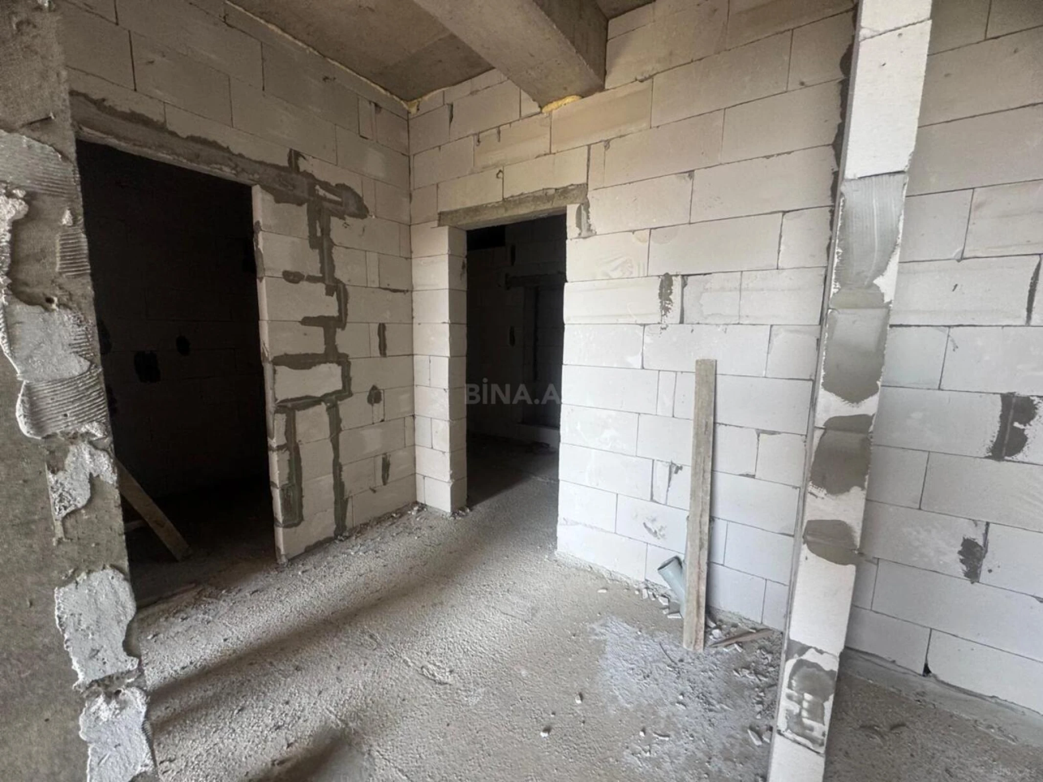 Satılır 1 otaqlı mənzil 52 m²