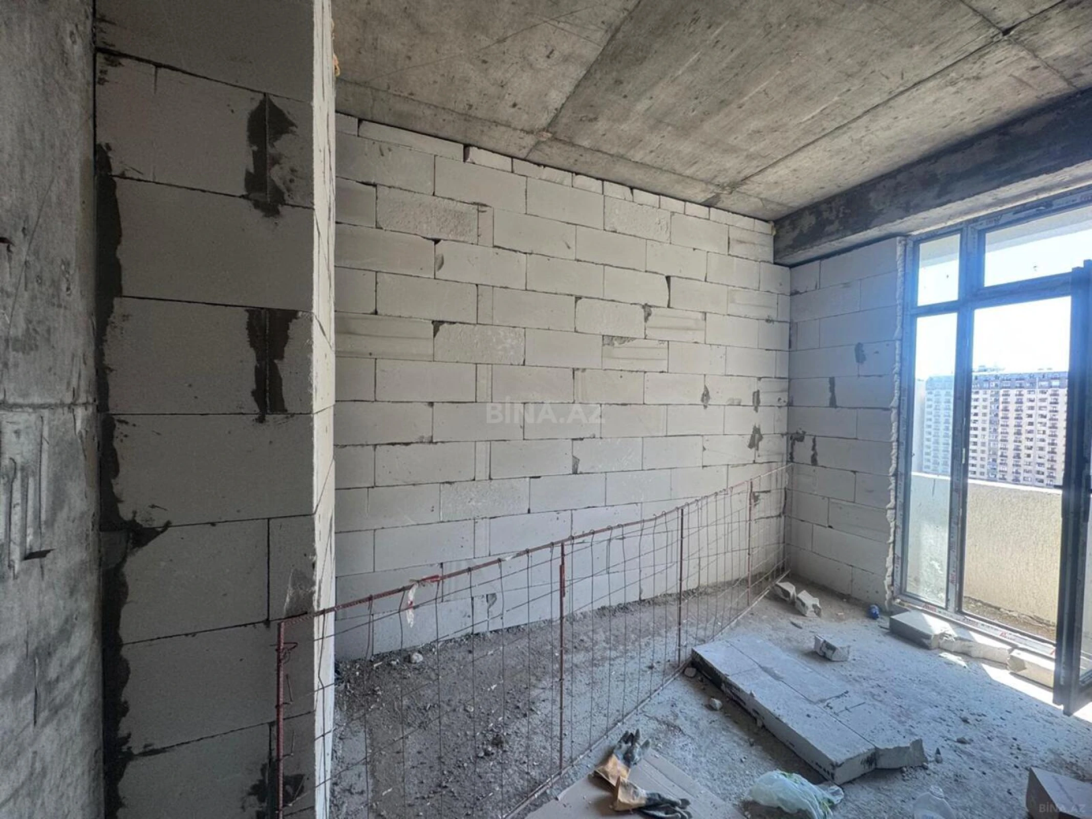 Satılır 1 otaqlı mənzil 52 m²