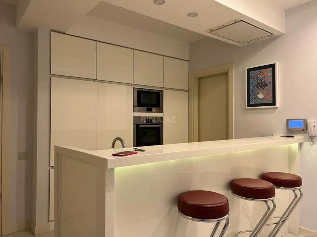 Kirayə verilir 3 otaqlı mənzil 100 m²