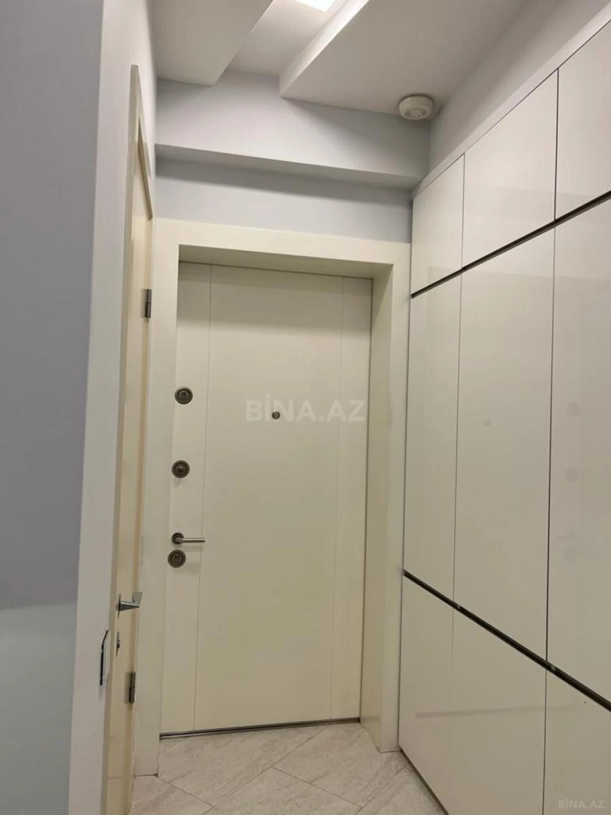 Kirayə verilir 3 otaqlı mənzil 100 m²