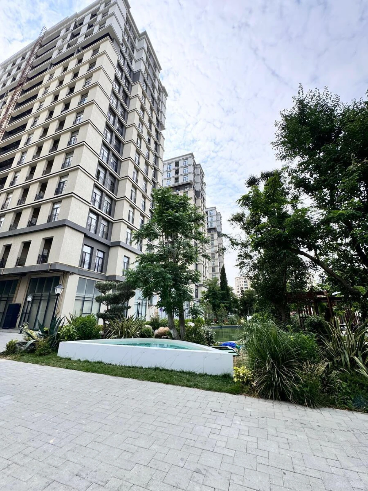 Satılır 3 otaqlı mənzil 114 m²
