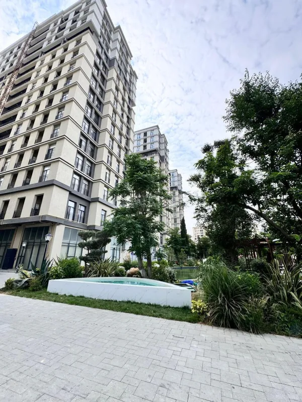 Satılır 3 otaqlı mənzil 114 m²