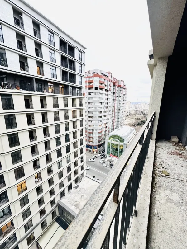 Satılır 3 otaqlı mənzil 114 m²