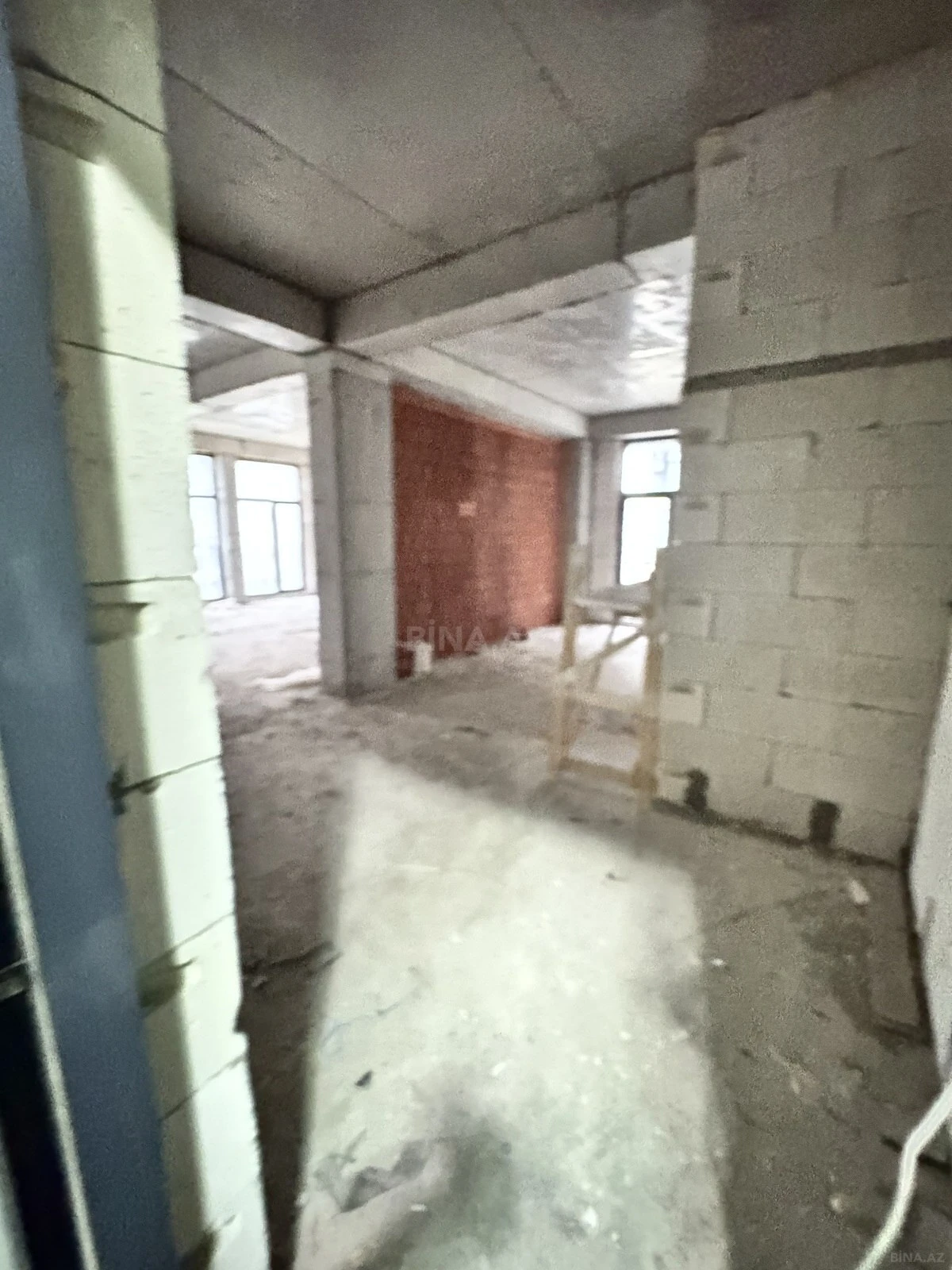 Satılır 3 otaqlı mənzil 114 m²