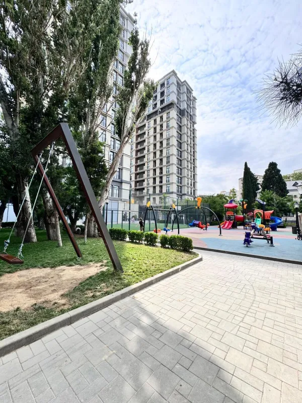 Satılır 3 otaqlı mənzil 114 m²