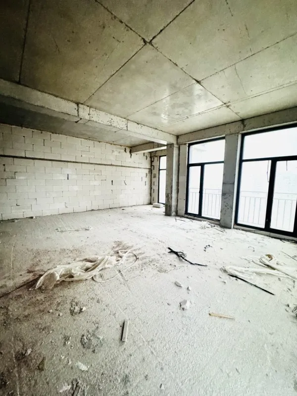 Satılır 3 otaqlı mənzil 114 m²