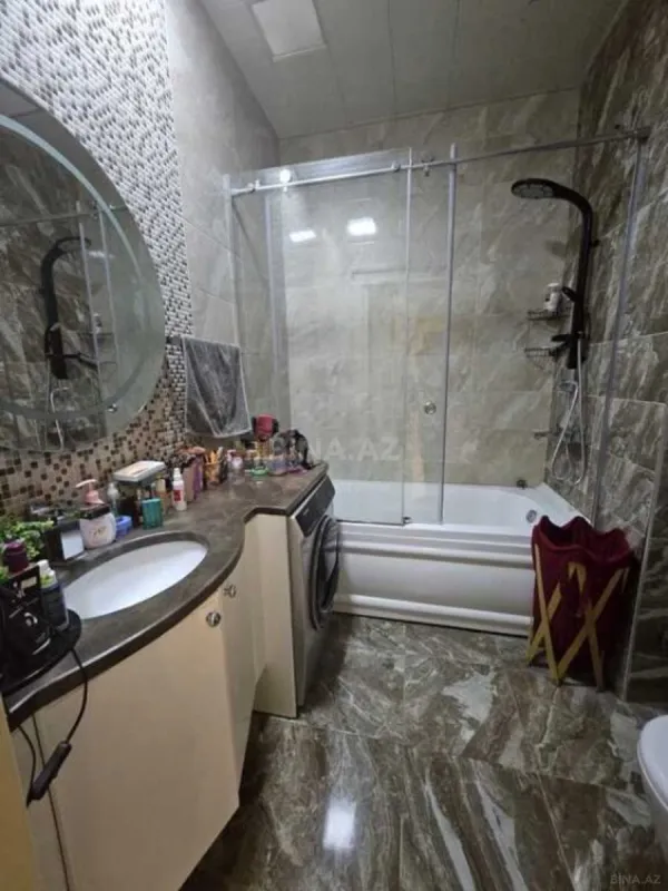 Satılır 4 otaqlı mənzil 160 m²