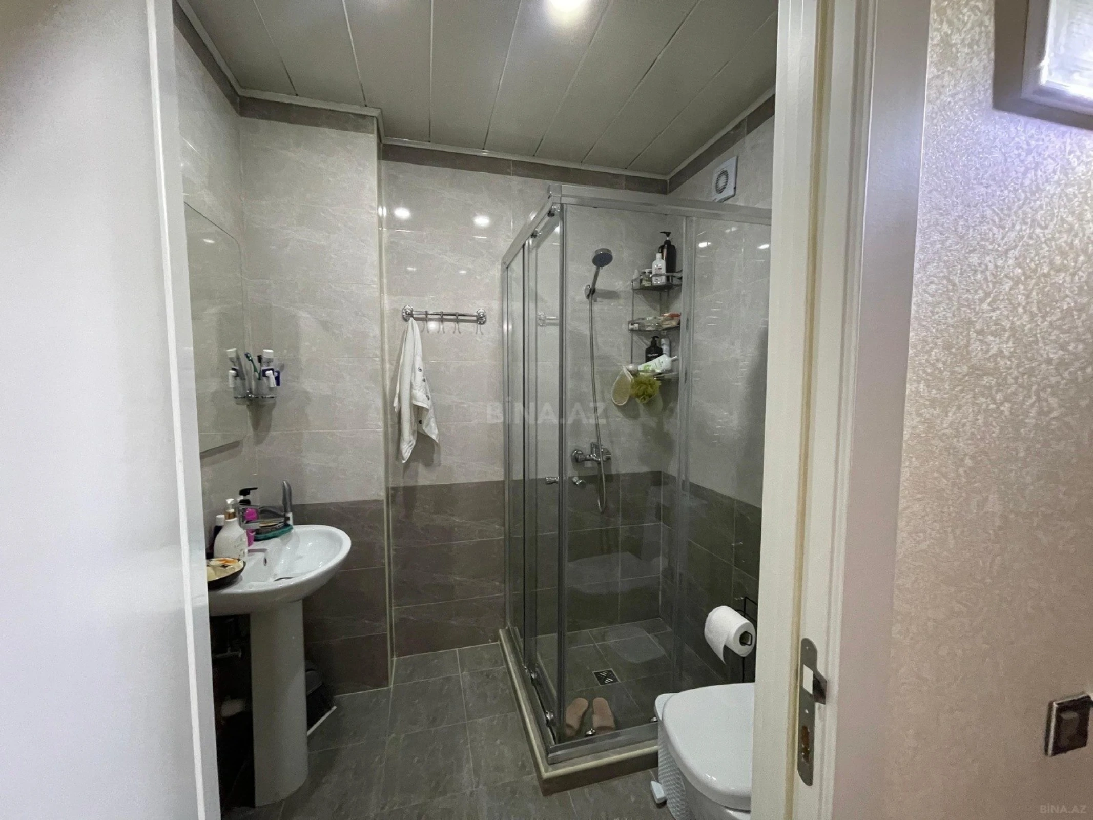 Satılır 2 otaqlı mənzil 65 m²