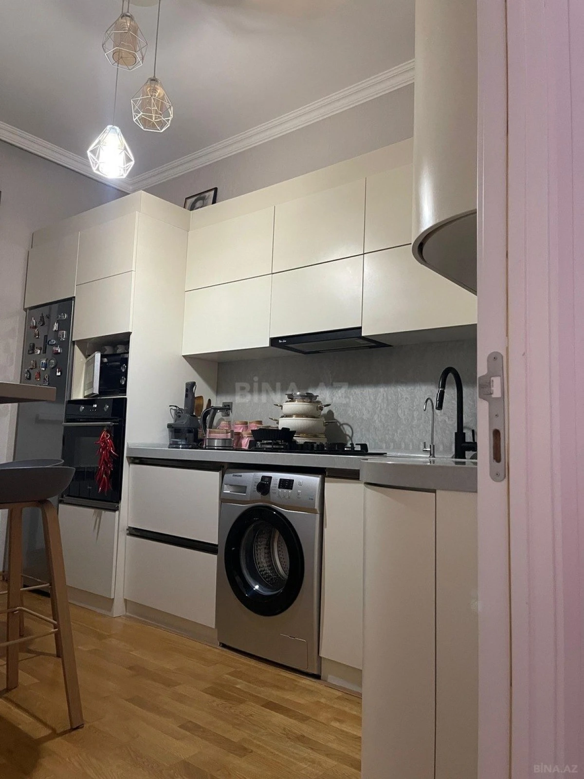 Satılır 2 otaqlı mənzil 65 m²