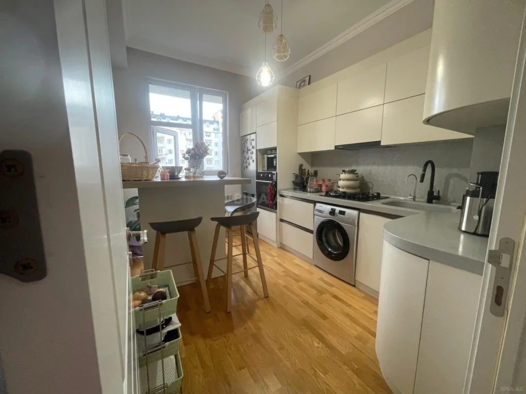 Satılır 2 otaqlı mənzil 65 m²