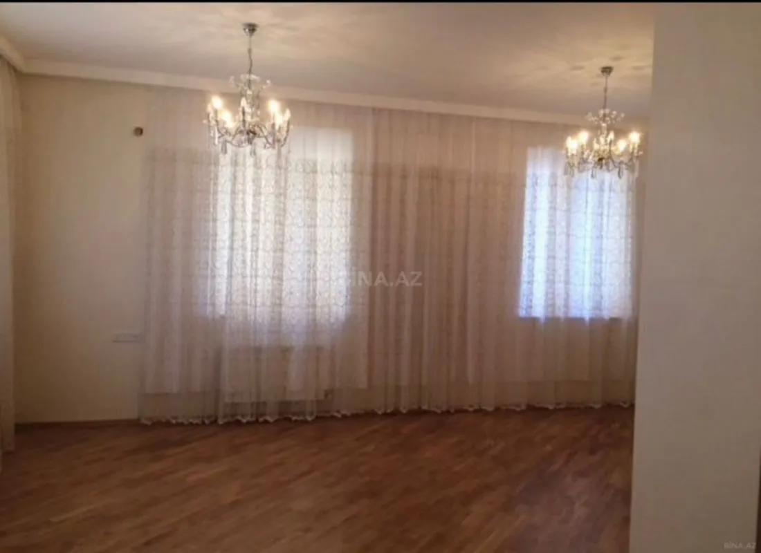 Satılır 7 otaqlı həyət evi 400 m²