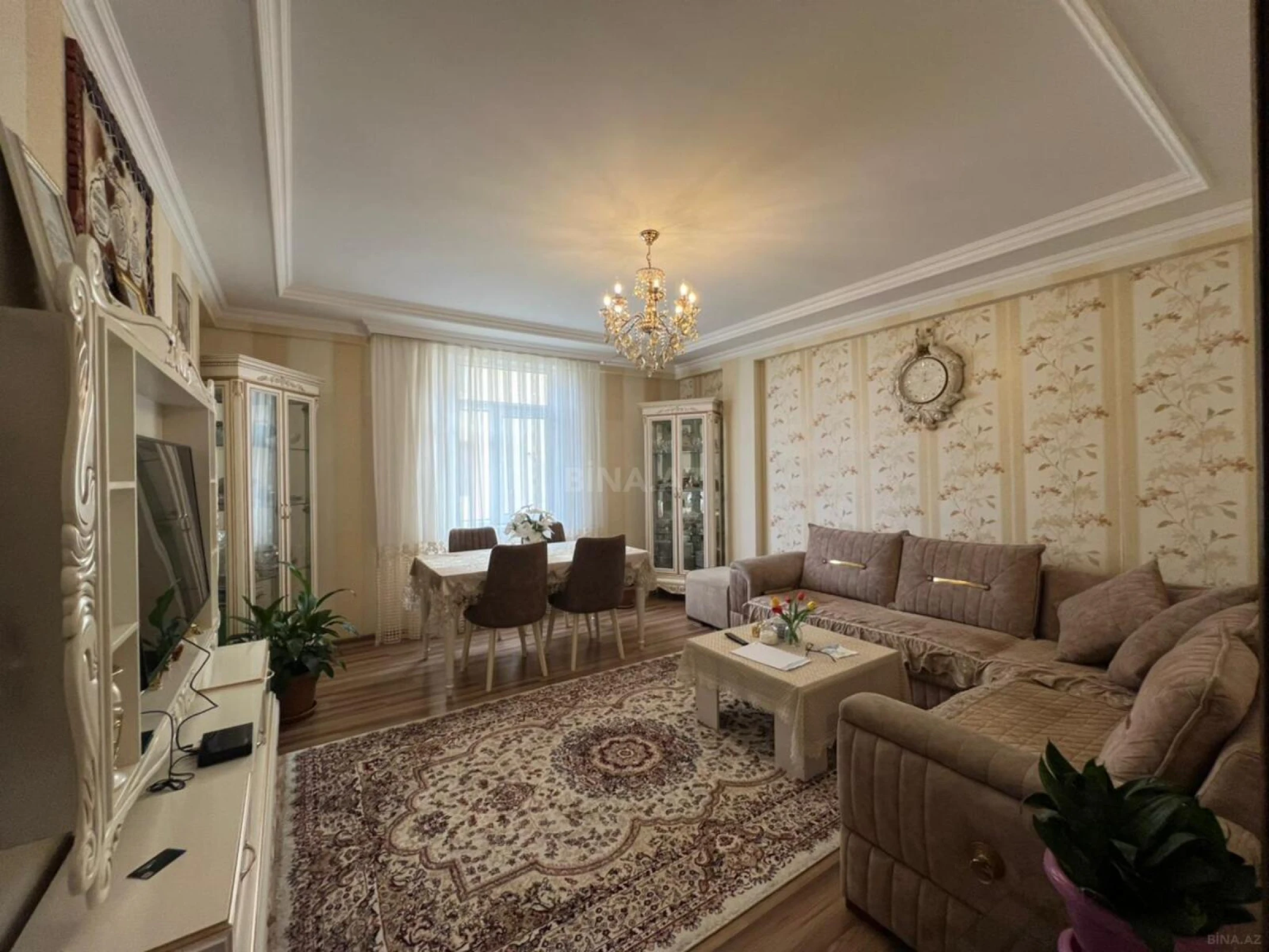 Satılır 2 otaqlı mənzil 77 m²