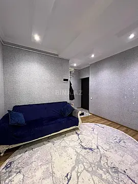 Satılır 2 otaqlı mənzil 77 m²
