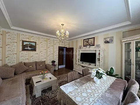 Satılır 2 otaqlı mənzil 77 m²
