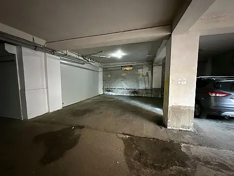 Satılır qaraj 200 m²