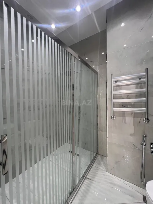 Satılır 2 otaqlı mənzil 80 m²