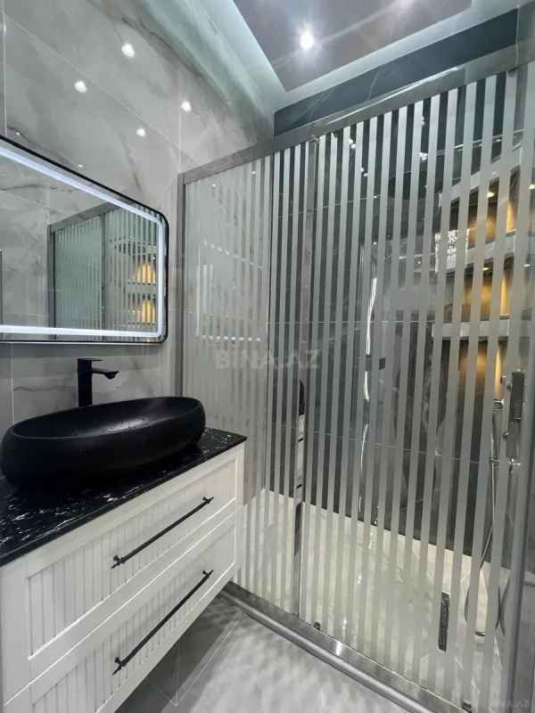 Satılır 2 otaqlı mənzil 80 m²